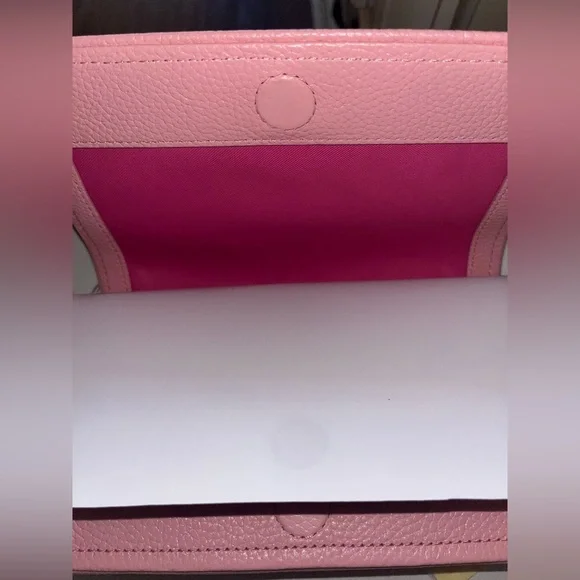 Marc Jacob’s Mini Crossbody Bag and Leather Card Case Set in Ribbon Pink 🎀 - Picture 6 of 8